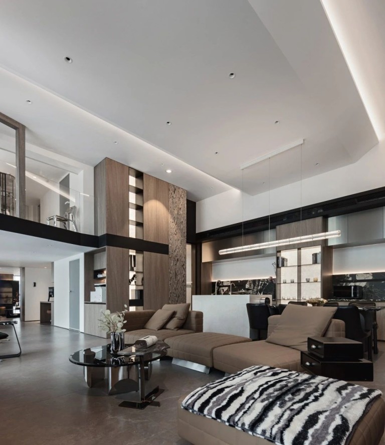 湖北宜昌长江广场